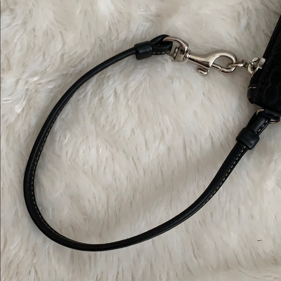 Coach Wristlet - Picture 4 of 4